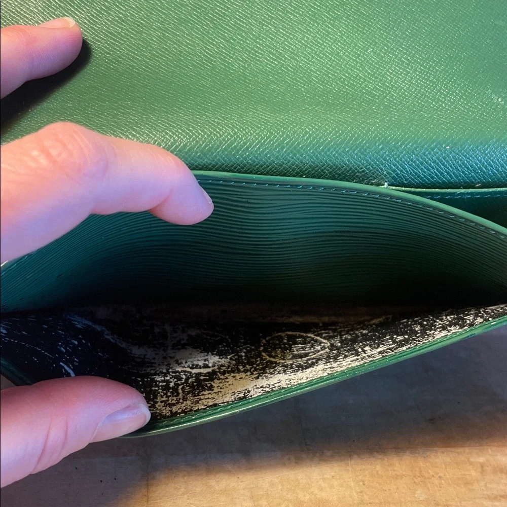Louis Vuitton Green Epi Leather Long Wallet - Picture 12 of 15